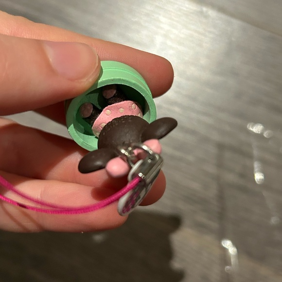 Dim sum minnie mouse phone charm - Picture 4 of 6